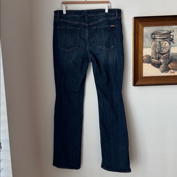 White House Black Market Jeans - Picture 3 of 4